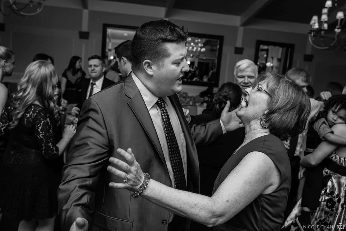 michelle-mike-106-oakley-country-club-watertown-massachusetts-nicole-chan-photography