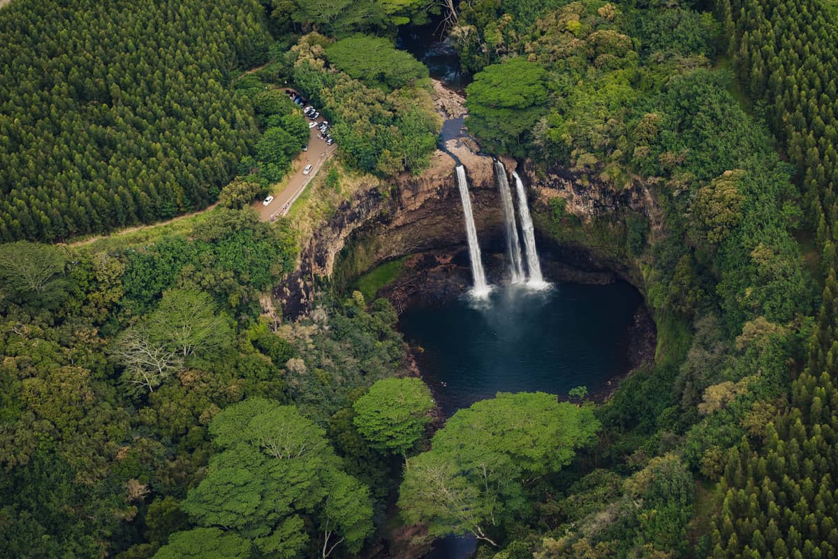 Doors off helicopter tour of Na Pali in Kauai, Maui by Travel Photographer Nicole Chan
